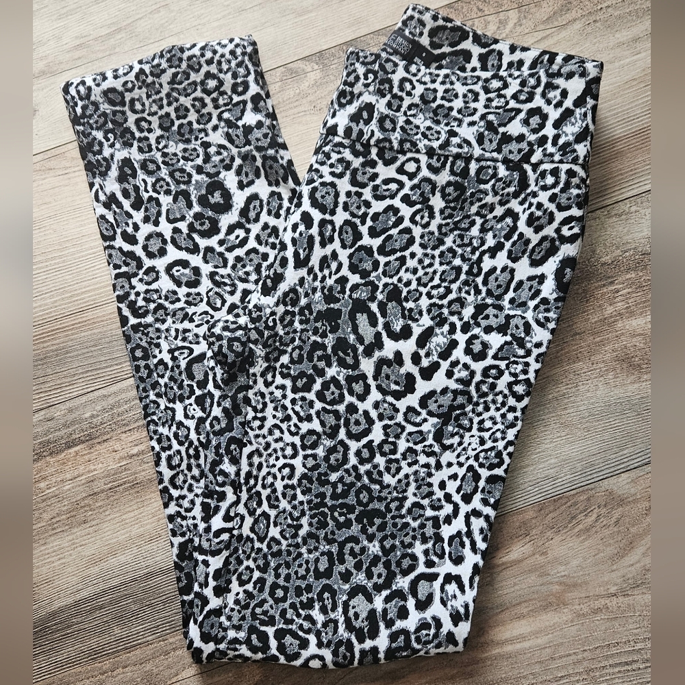 EUC NY&CO size small jeggings